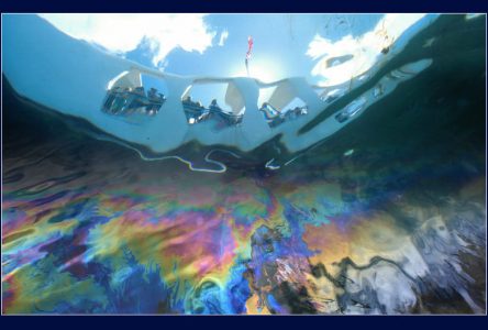 Pearl Harbor fuel leak